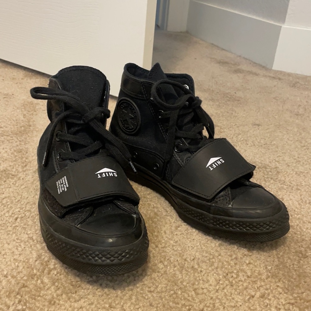 Neighborhood x Converse size 7